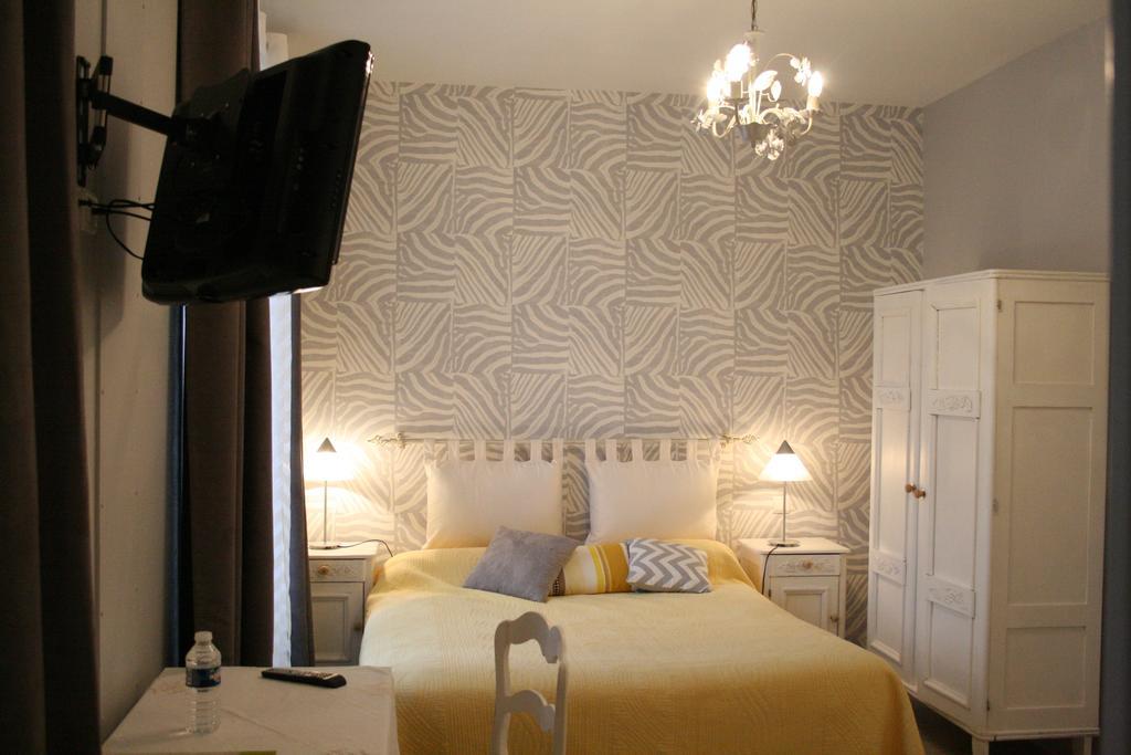 Hotel Roche De Vic Albussac Zewnętrze zdjęcie